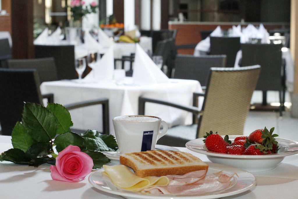 Hotel Parco Di Schoenbrunn Vienna City Restaurant foto
